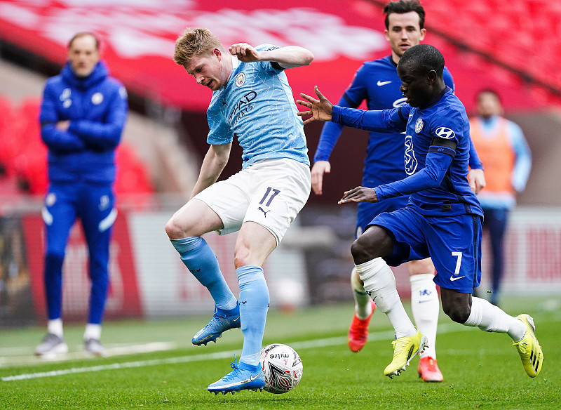 U8国际-关键战突围战来临，克里夫兰骑士围绕欧超杯门线救险，压力陡增，训练强度显著提升(欧超杯皇马vs亚特兰大比赛最新消息)