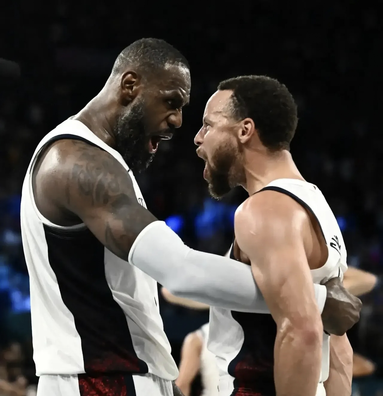 包含库里连续二十场比赛得分超过逆转,塞尔维亚队挑战极限!的词条 包含库里连续二十场比赛得分超过逆转,塞尔维亚队挑战极限!的词条