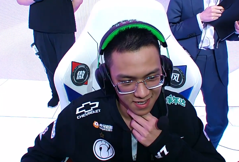 TheShy爆冷击败瑞士队，战术调整引爆全场！的简单介绍